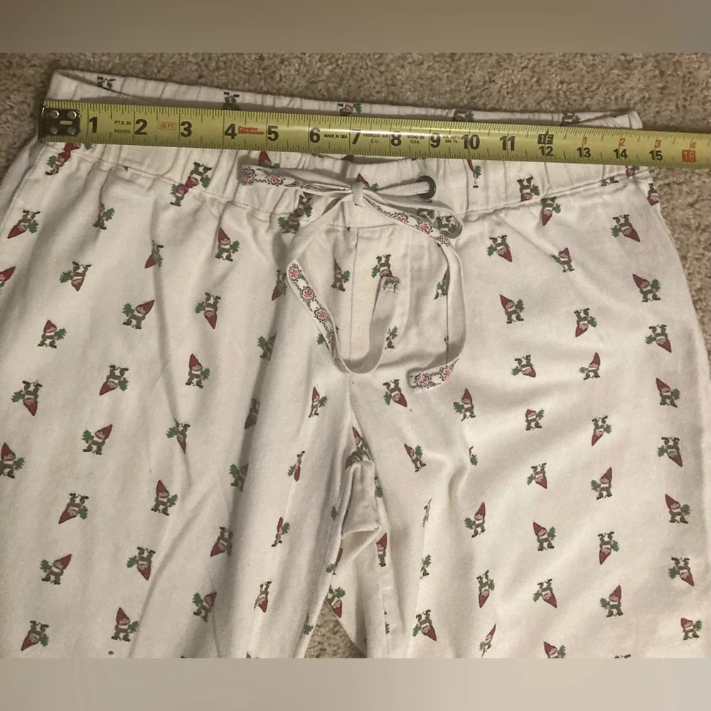 Old Navy Gnome Flannel Pajama Pants  Size S - Picture 6 of 12